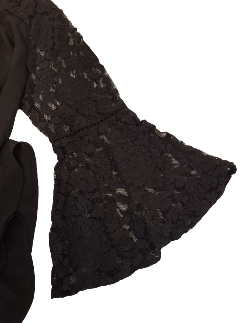 Chico's Black Lace Bell Sleeve Blouse V Neck Romatic Tunic Size Medium 8 - Picture 4 of 6